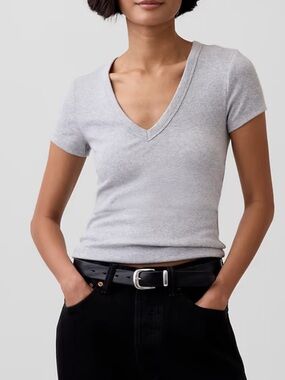 Gap Modern V-Neck Short Sleeve Tee - Gray